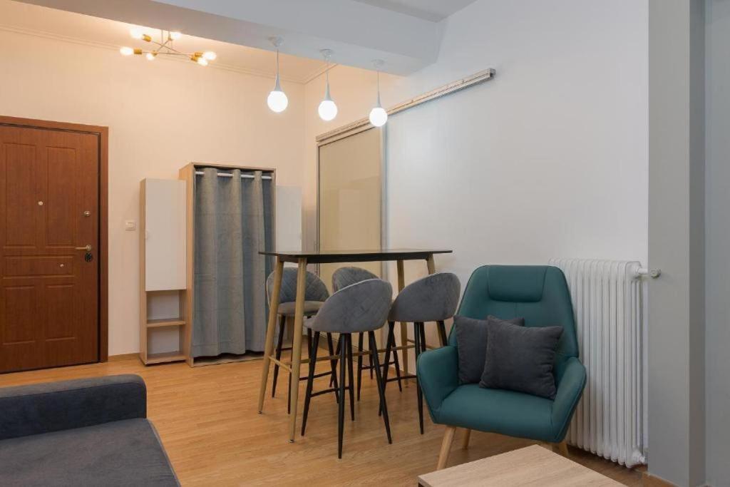 Fully Renovated 1 Bedroom Condo Athen Eksteriør bilde